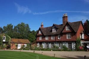 Ravenwood Hall * Bury St. Edmunds
